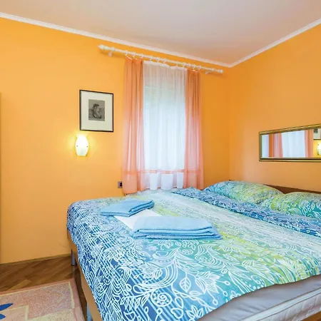 בית נופש 5 Bedroom Gorgeous In