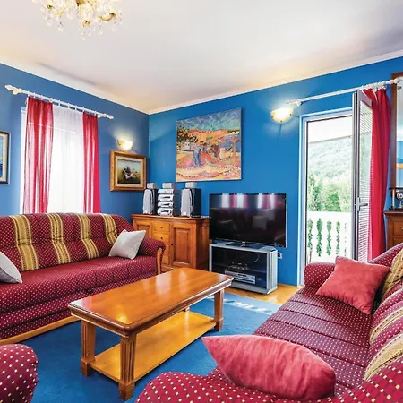 5 Bedroom Gorgeous In Dom wakacyjny *