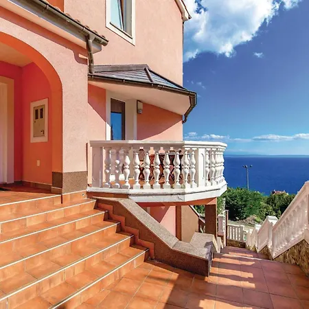 5 Bedroom Gorgeous In *