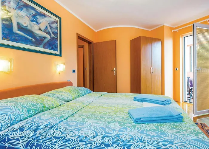 5 Bedroom Gorgeous In