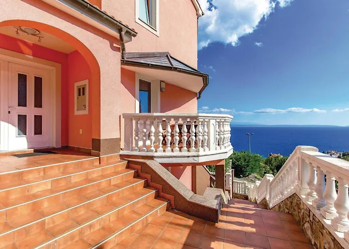 5 Bedroom Gorgeous In *