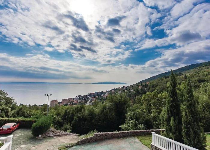 Holiday home 5 Bedroom Gorgeous In