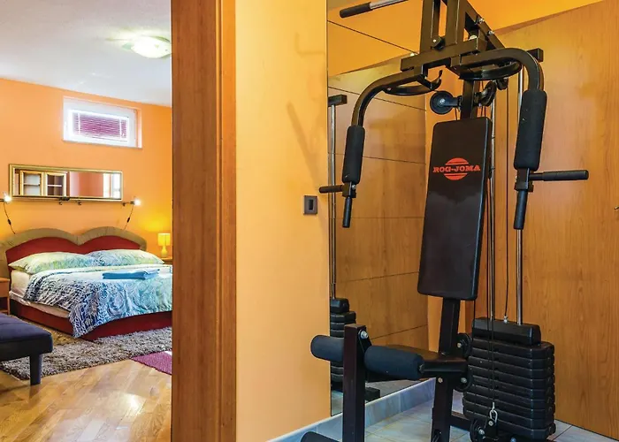 5 Bedroom Gorgeous In Дом отдыха