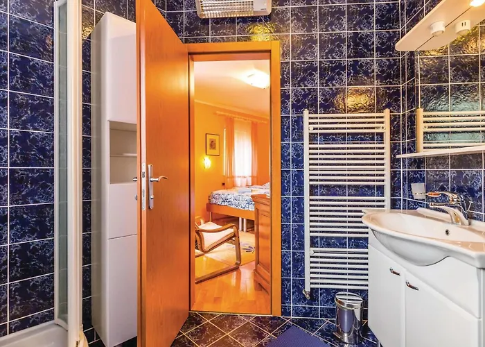 펜션 5 Bedroom Gorgeous In